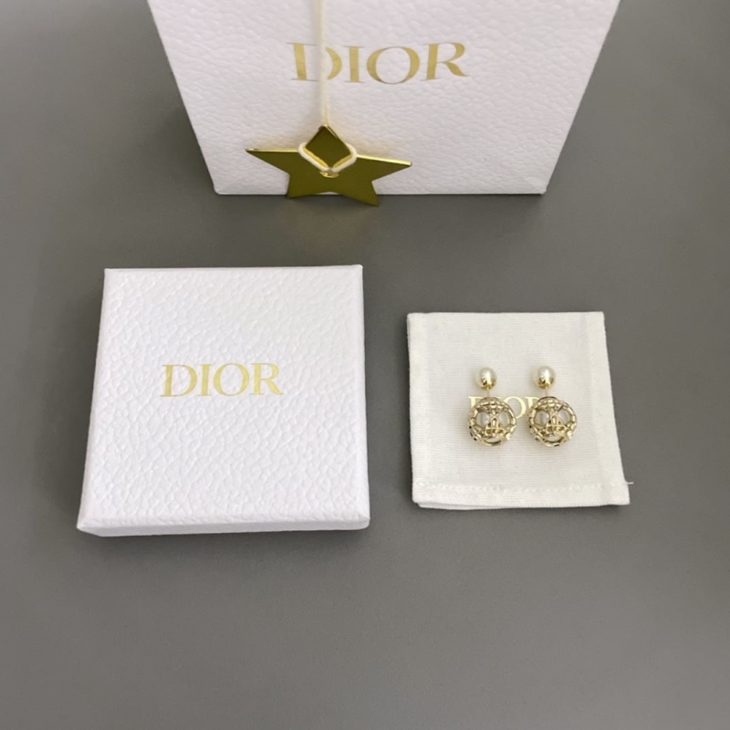 ch**an D*or earrings